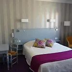 Le Saphir Hotel