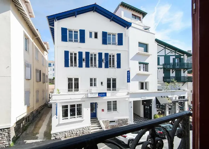 Готель Le Saphir