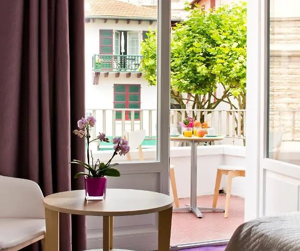 Szálloda Le Saphir 2*